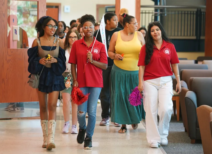 Students lead a tour group at a Germanna open house