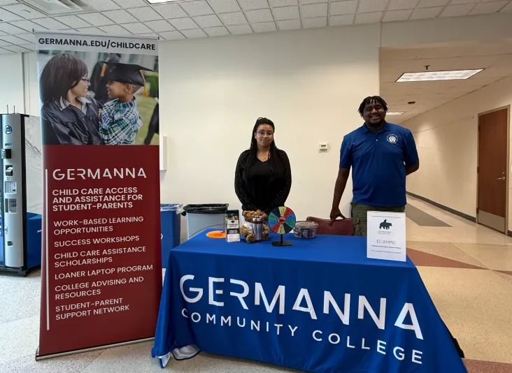 Knoelle Pipes shown tabling with Paul Benjamin, Germanna student and SGA member, at the Military and Community Resource Fair